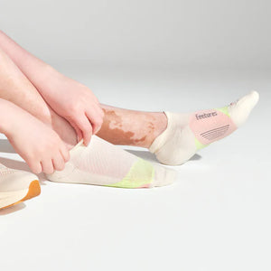 Feetures - Elite Light Cushion No Show Tab - Sandy Melon - Beige